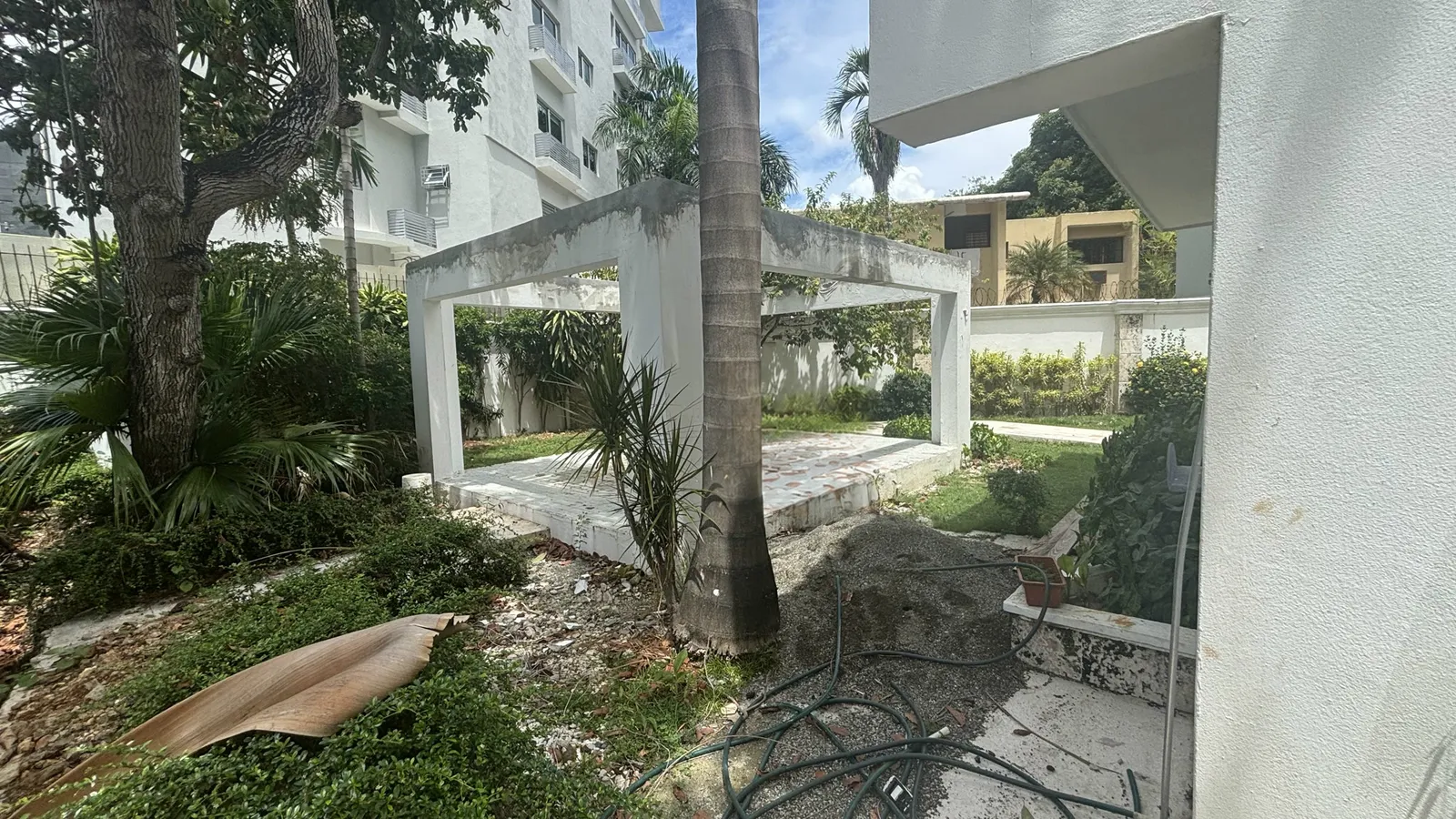 REMODELLING OF A SINGLE-FAMILY HOUSE, image 10 of 12